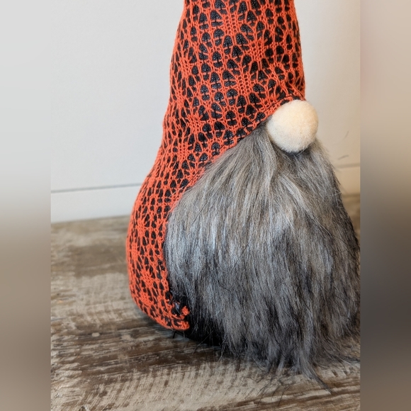 Halloween Gnome 🕷️ - Picture 2 of 4